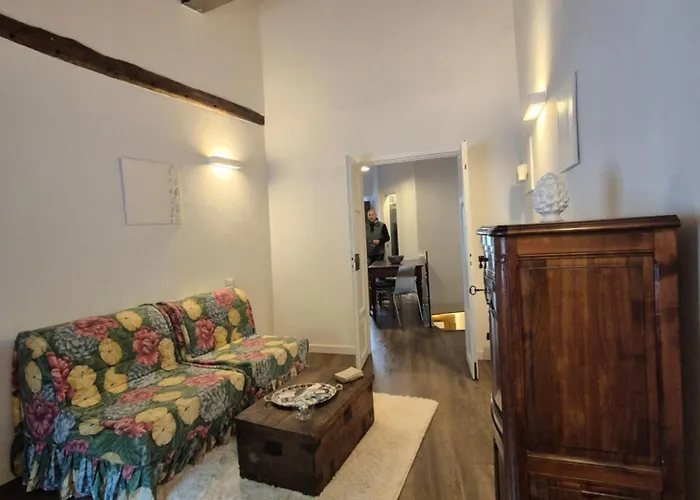 Vico Al 23, In Pieno Centro Storico Appartement Tagliacozzo