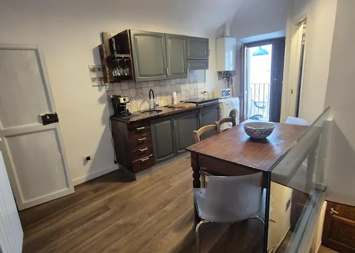 Vico Al 23, In Pieno Centro Storico Appartement *