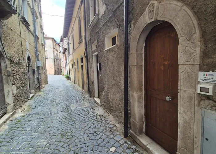 Vico Al 23, In Pieno Centro Storico Апартаменты Тальякоццо